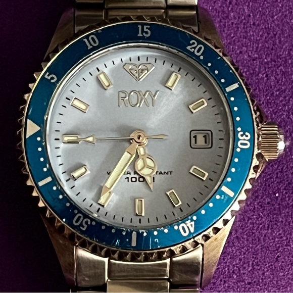 Roxy Ladies Date  Watch - Picture 3 of 15